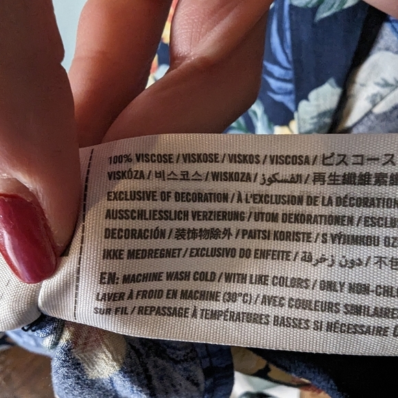 NWT Abercrombie tropical top Small - Picture 5 of 6